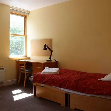 Lägenhet 2 Bedroom 2 Bathroom On Campus